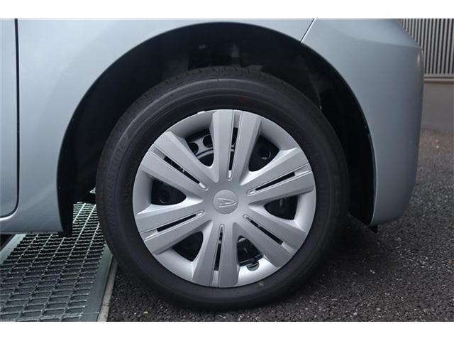 自動車保険も取り扱っております。専任の担当者も常駐しておりますので当社にて一括でお車の手続きができます！是非お任せ下さい！