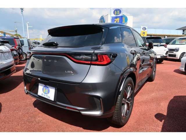 オートベル東バイパス店・オートベル浜線バイパス嘉島店・オートベルサンロードシティ人吉店の熊本県下3店舗に総在庫常時800台以上を展示しております。