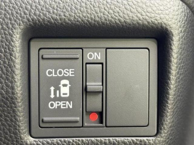 お車に合わせて無料保証以外にも、保証範囲、期間、距離を拡充させた有料保証もご用意しております！中古車の購入が初めてで不安・・・というお客様もご安心ください！