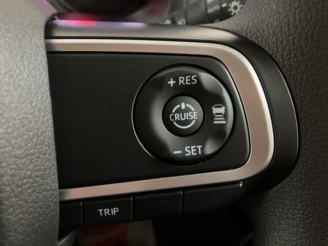 走行スピードと前方車との車間距離を設定すると前方のクルマに合わせて自動で追従・減速が行われます☆　高速道路での長距離ドライブが非常に楽になります☆