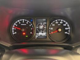 【スピードメーター】メーターがシンプルで見やすく運転しやすいですね！