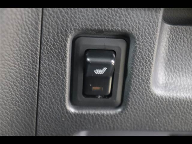 ◆よって全国の良いクルマを安く買い、安く運ぶことが実現し、販売価格にダイレクト還元しております。また、保管/検査/登録等も全て自社で行う事もお安く提供できる秘訣です。