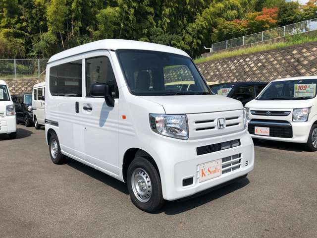 お車は一生の内にそう何度も買いなおされるものではありません。なので後悔の無いお車選びとカーライフ私たちケイスマイル洛西店にサポートさせて下さい！