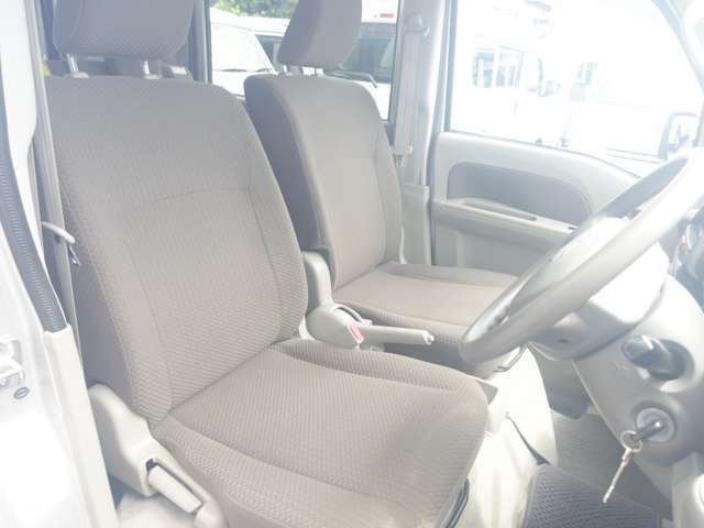 高品質車両はもちろん！高品質だからこそ低価格にしたい！！お客様と同じ気持ちで一生懸命頑張ります！！ホームページ　http：//www.jobcars.jp