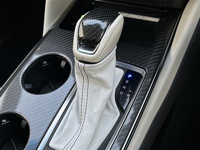 店舗にて現車の確認もいただけますので、お電話で在庫のご確認の上是非ご来店くださいませ！！店舗直通電話 0532-69-5171