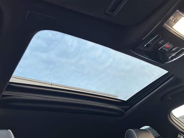 店舗にて現車の確認もいただけますので、お電話で在庫のご確認の上是非ご来店くださいませ！！店舗直通電話 0532-69-5171