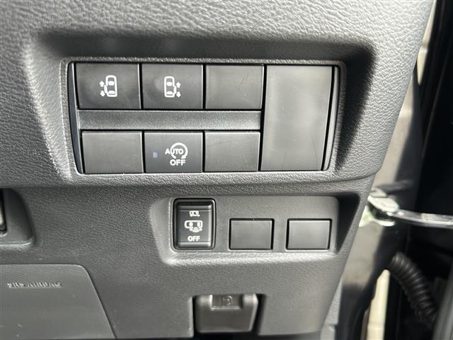 【　両側パワースライドドア　】運転席から後席スライドドアを開け閉めできます！