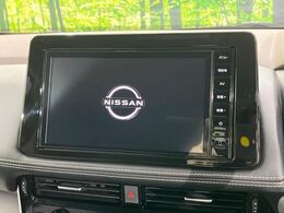 【純正9型ナビ】人気の純正ナビを装備。オーディオ機能も充実しており、Bluetooth接続すればお持ちのスマホやMP3プレイヤーの音楽を再生可能！毎日の運転がさらに楽しくなります！！
