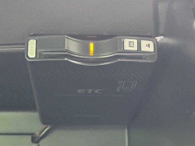 【ETC】高速道路の料金所をストレスなく通過！話題のスポットやサービスエリアに多い「スマートIC」利用時は必須のアイテムです。当店でセットアップを実施、ご納車当日からすぐにご利用いただけます！