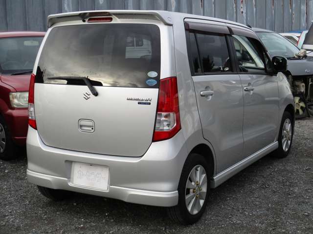 整備・清掃中などで、まだ掲載前の車両が数台ございます。「こんな車ありますか？」とお気軽にお問い合わせいただければと思います。