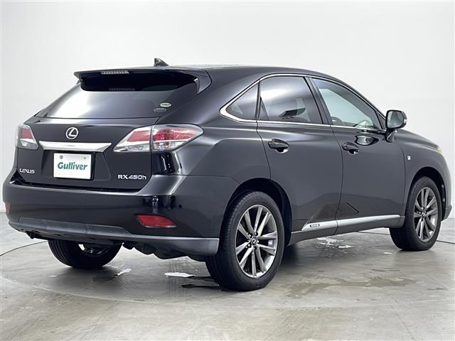 【右斜後】ガリバーの保証は、走行距離が無制限！電球や消耗品、ナビ等の社外品も保証対象。末永いカーライフに対応する充実した保証内容（保証期間によって保証内容は変わります。)