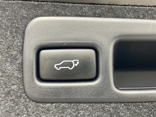 【運転席操作部】快適なドライブを楽しむための機能が装備されています！運転席から触れるので、使いやすいです！除菌プランいれていただくと、さらに清潔で安心していただけます！