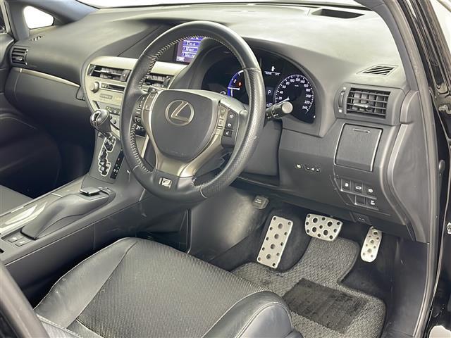 【インパネ全体】全方位で視界が広く、高い目線で運転もしやすいです！