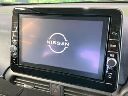 【純正10型ナビ】人気の純正ナビを装備。オーディオ機能も充実しており、Bluetooth接続すればお持ちのスマホやMP3プレイヤーの音楽を再生可能！毎日の運転がさらに楽しくなります！！