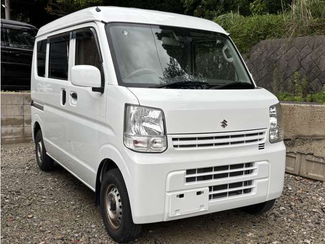 自社整備、板金・塗装ブース完備の九州運輸局長認証工場ですので、アフターもお任せ下さい！