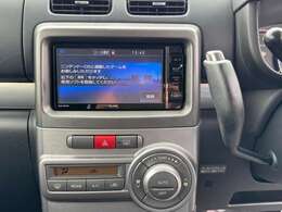 Bluetooth接続機能あり　DVD、CD、フルセグTV