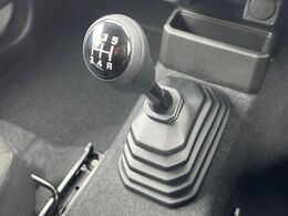 【5速MT】5速MT！！スポーティーな走行をお楽しみいただけます♪