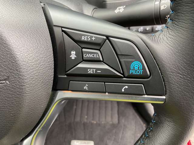 プロパイロット（同一車線運転支援技術）搭載です。高速道路でアクセル、ブレーキ、ステアリングを自動制御して運転の疲労をグッと軽減してくれます♪