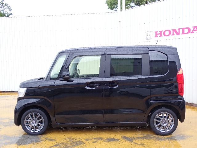 ★当社には整備工場を併設しており、車検、点検整備、何でもお任せ下さい！ホンダ車のプロが揃ってます！