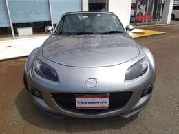 ☆6速MT☆純正ナビ☆フルセグTV☆Bluetooth☆黒本革シート☆ETC☆スマートキーx2☆前席シートヒーター☆ディスチャージヘッドライト☆ビルシュタインサス☆禁煙☆修復歴無☆走行2.2万Km！！