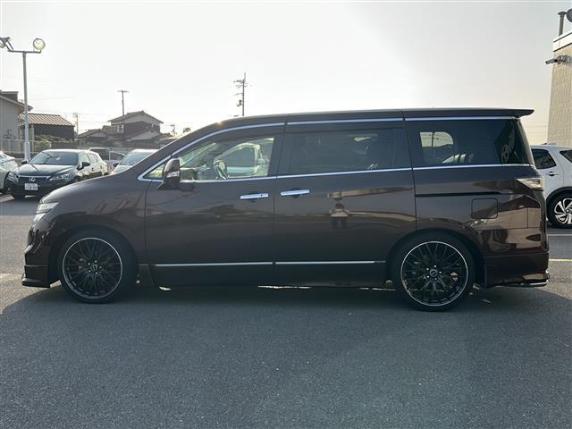 掲載箇所以外にご希望の写真がございましたら、メールでお送りさせていただきます。お車探しはガリバー11号丸亀店におまかせください！【無料通話】TEL：0120ー951ー329まで