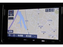 大画面の『ナビゲーションシステム』を装備！　大きな地図画面や迫力ある映像がお楽しみいただけます。（機種によりナビやコネクトサービス等ご利用の際は別途契約が必要となる場合があります）