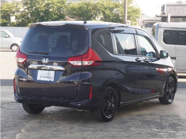 お立ち寄りいただく際は、事前にご連絡をお願いします。お目当てのお車が商談中や売約となることもございます。ご確認いただいてから、お立ち寄りください。