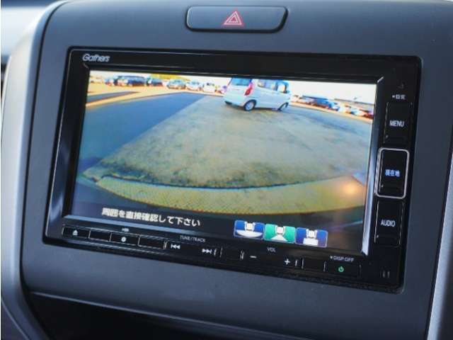 ◆バックカメラ◆リバースにするだけで映ります、後方の安全確認や、狭い駐車場での車庫入れ、雨の日や夜間など視界の悪い時に便利です！安全にバックする為には欠かせない装備です。