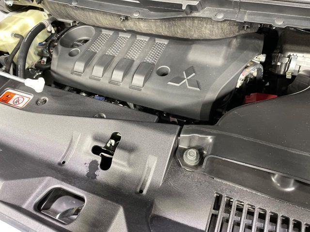 親切・丁寧な専門メカニックスタッフが応対！・車検・点検整備・事故等の修理などアフターサービスも安心。お車のカスタマイズもネクステージのサービススタッフまでご相談ください！