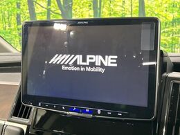 【11インチ　ディスプレイオーディオ】お手持ちのスマートフォンとの連携で、ナビや音楽再生など各種アプリを使用可能。スマホに近い感覚でお使いいただけます♪