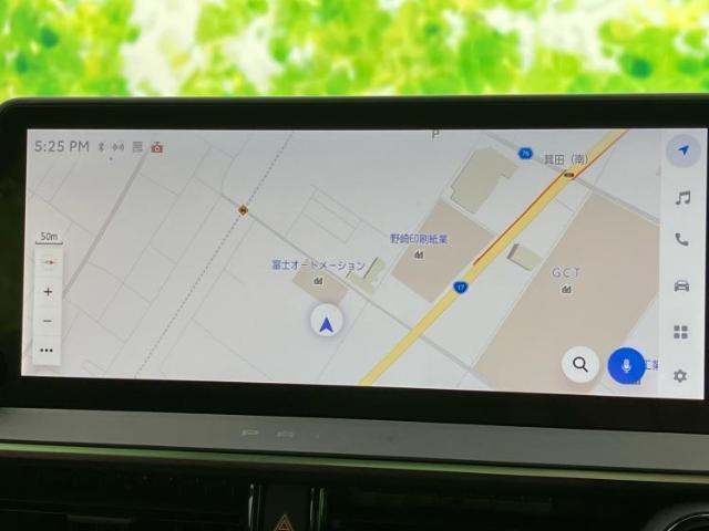 WECARSの店舗にはキッズコーナーがございます！お子様連れのお客様もごゆっくり車選びをお楽しみいただける空間です！
