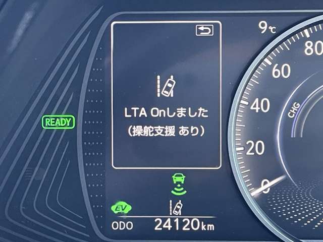 「LTA」　高速道路や自動車専用道路を走行中、車線または走路から逸脱を避けるためのハンドル操作の一部を支援します♪