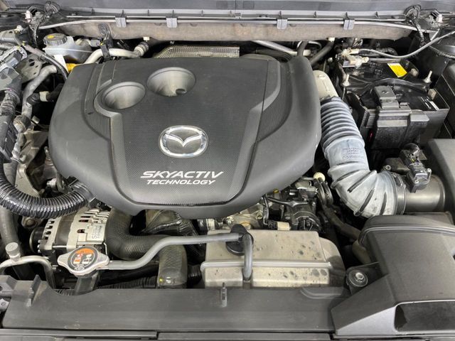 親切・丁寧な専門メカニックスタッフが応対！・車検・点検整備・事故等の修理などアフターサービスも安心。お車のカスタマイズもネクステージのサービススタッフまでご相談ください！