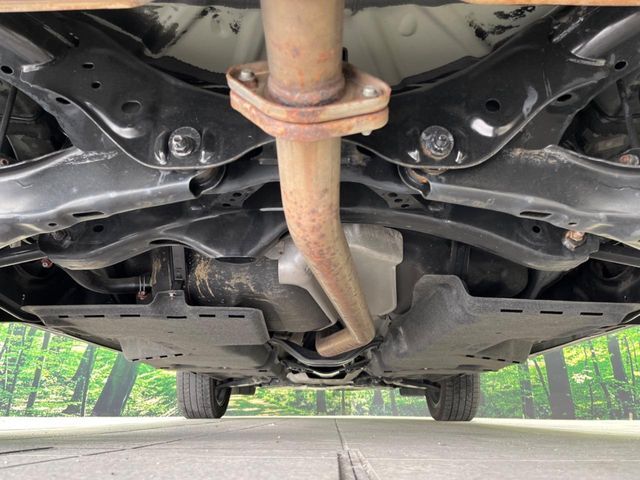 下回りがきれいなうちに、防錆加工の施工がオススメ。降雪地域はもちろん、沿岸部にお住いの方や、趣味でマリン・ウィンタースポーツをされる方にご好評いただいております。