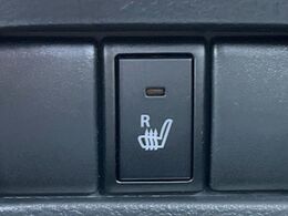 【シートヒーター】寒い日に重宝するシートヒーター！エアコンより早く温まってくれるので寒がりの人も安心ですね♪エアコンの温風は乾燥するから苦手、という方にもをおすすめです。