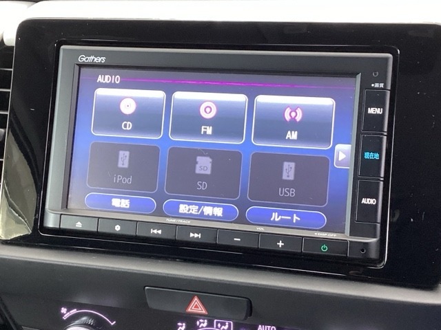 ナビ機能だけでなく、Bluetooth、CD再生などのオーディオ機能がついています！