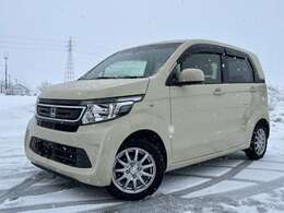 車両の品質管理は室内展示場を完備しておりますので、品質を保った状態の車両をご覧いただけます。