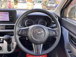 【　ステアリング　】運転席周りに大きな傷、汚れ、へたりなどなく良質な状態です！