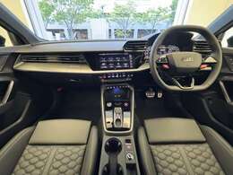 認定中古車低金利をご利用も可能となります、車種、年数、プランにて金利は変動致しますが、ローンシュミレーション作成も可能となりますので、お気軽にお申し付け下さいませ。※フリーダイヤル：0078-6002-980423