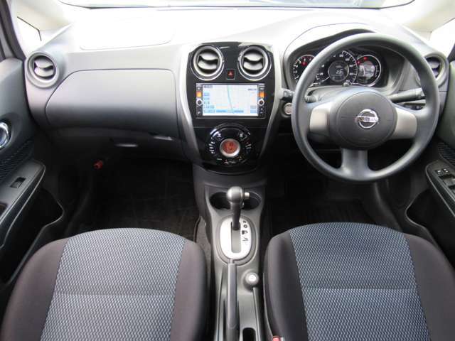 全国日産中古車ディーラー保証付き♪♪ お住まいのご近所の日産ディーラーをご利用いただけますので、とっても便利です♪♪