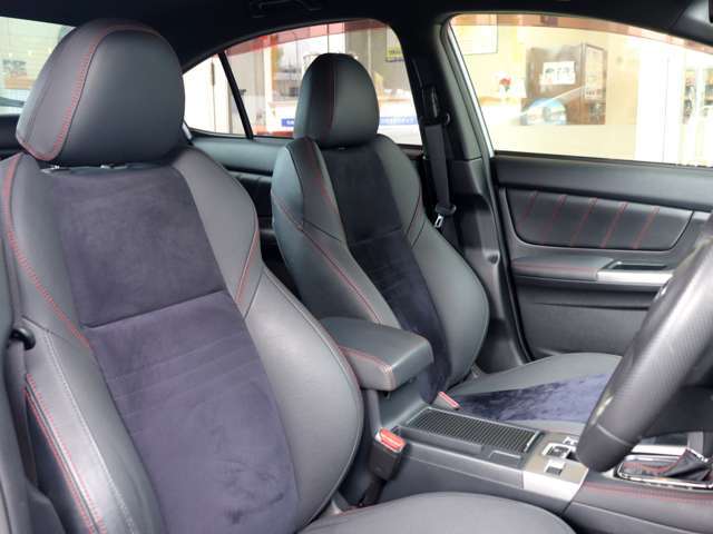 内外装クリーニング済みです！車両品質には自信がございます！是非お気軽にご来店下さい！