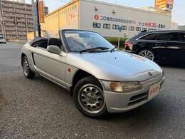 ガレージで大切に保管されていたお車になります！