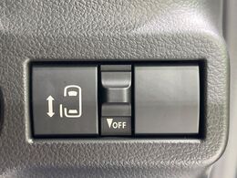 【パワースライドドア】スマートキーや運転席のスイッチでスライドドアの開閉が可能♪電動だから力を入れてドアを開ける必要が無く、小さいお子様でも、重い荷物を持っている時もラクに開け閉めできます♪