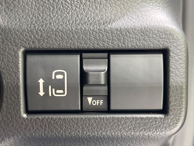 【パワースライドドア】スマートキーや運転席のスイッチでスライドドアの開閉が可能♪電動だから力を入れてドアを開ける必要が無く、小さいお子様でも、重い荷物を持っている時もラクに開け閉めできます♪