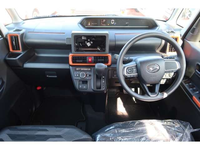 在庫車は店舗を移動している場合がございますので、御来店前に在庫の確認をして頂きます事をお勧めいたしております。