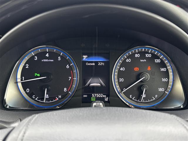 【スピードメーター】メーターがシンプルで見やすく運転しやすいですね！