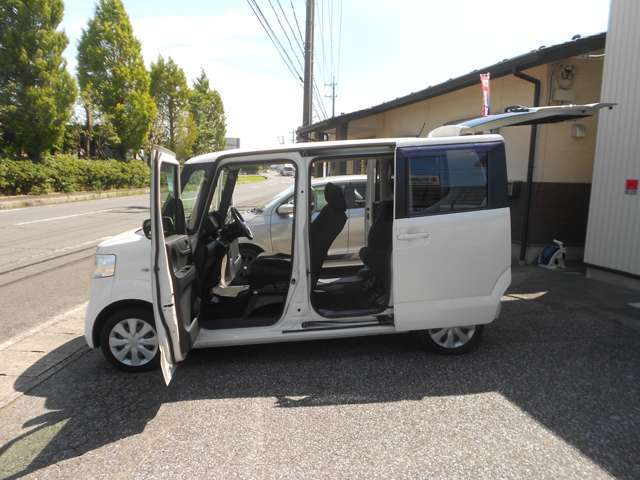 法定費用には、自賠責保険・重量税・自動車税・印紙全て含まれております。
