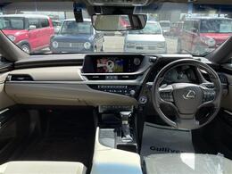 【インパネ全体】全方位で視界が広く、高い目線で運転もしやすいです！