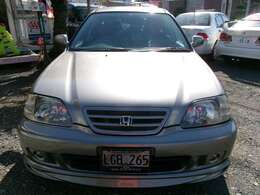 フロント周り大変きれいなコンディションです！ご覧のとおり目立ったガリ傷や凹みございません！もちろん修復歴もございません。光沢＆撥水バッチリのボディコンディションです！純正フォグ＆フロントエアロ完備☆