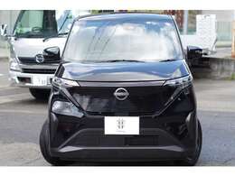 他にも画像がございますので、是非ご覧頂ければと思います。より詳しくお車をご覧いただけます。